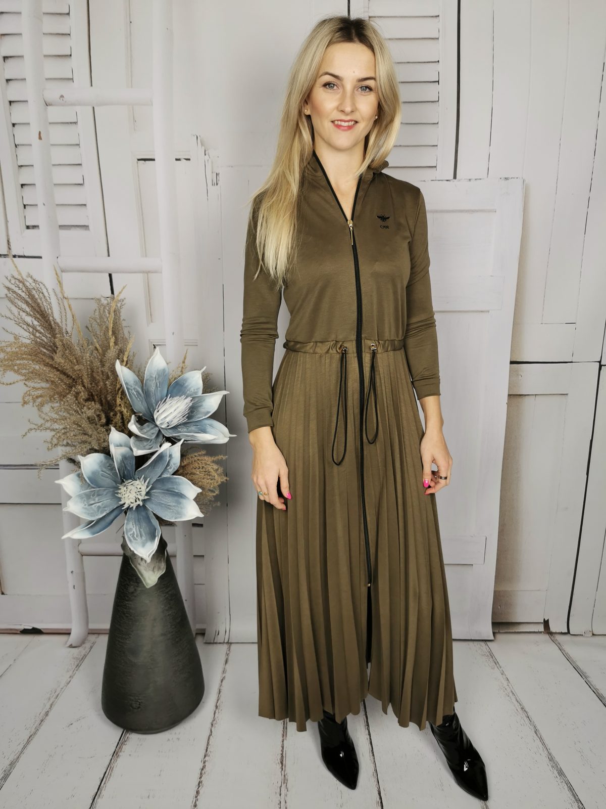 sukienka plisa khaki cocomore