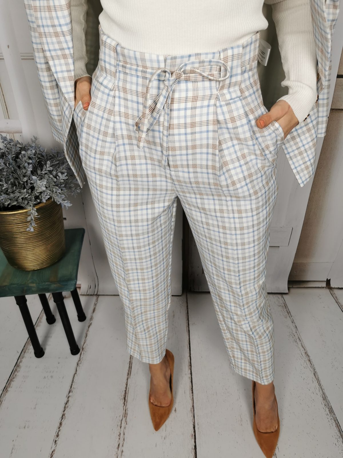 spodnie garniturowe laura krata błękitne