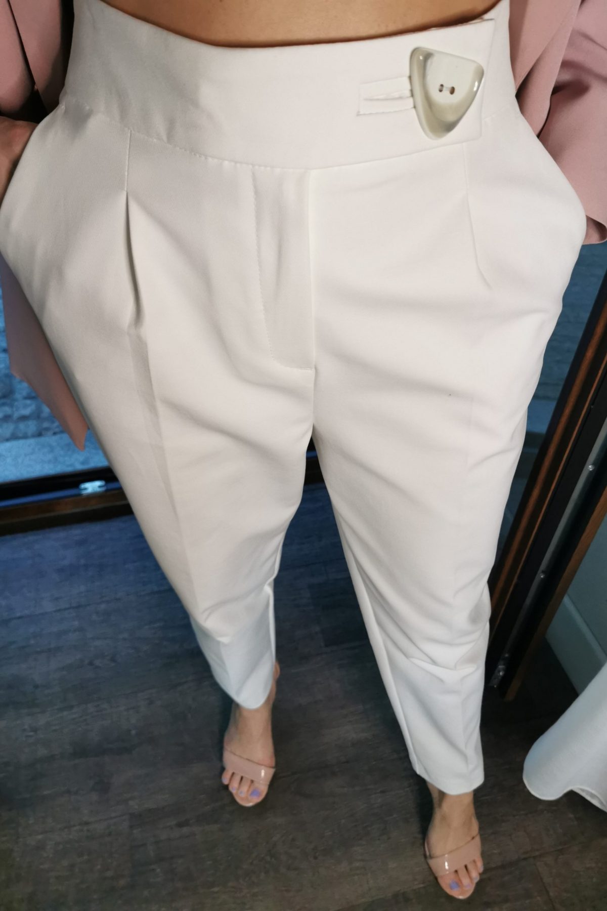 spodnie cygaretki, eleganckie białe spodnie, spodnie na kant białe, spodnie na kant,