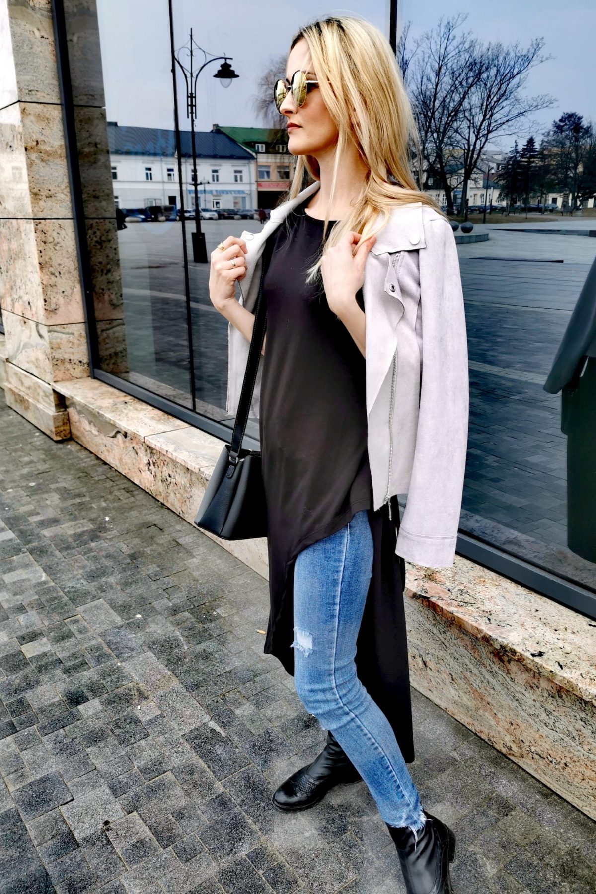 tunika czarna długa, bawełniana tunika, tunika z językiem, długi t-shirt, wiązana tunika, tunika wiązana na sznurek